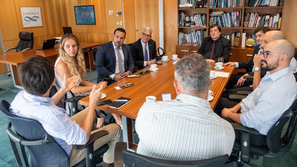 En la reunión se analizaron posibles convocatorias para proyectos conjuntos en articulación con el sector privado.