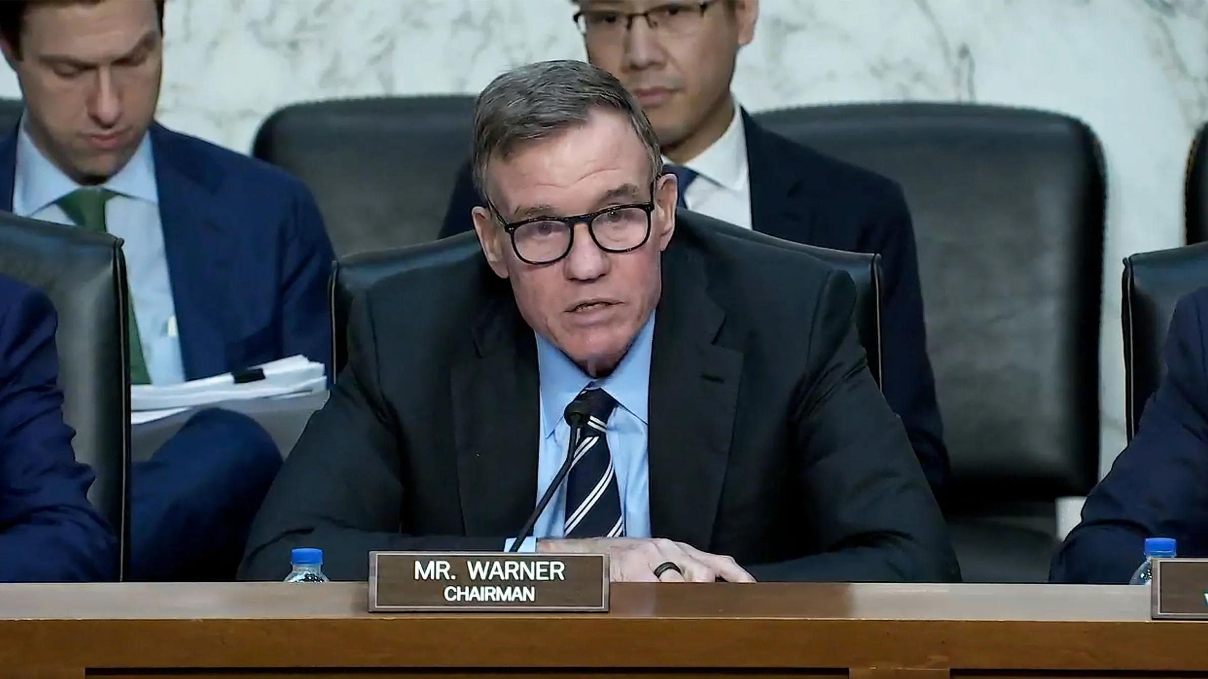 Mark Warner, vicepresidente del Comité de Inteligencia del Senado de Estados Unidos